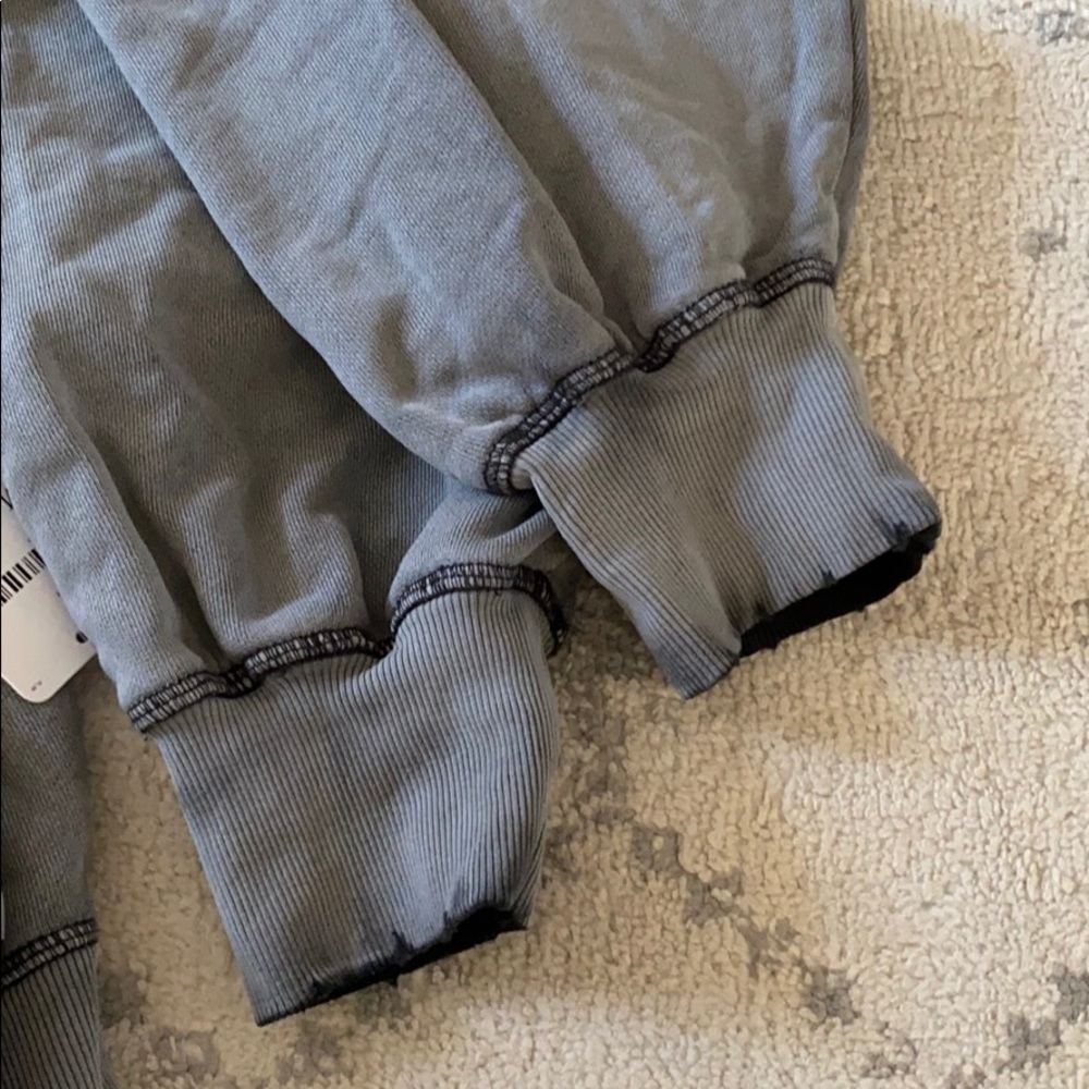 Free People Pullover - Picture 8 of 9